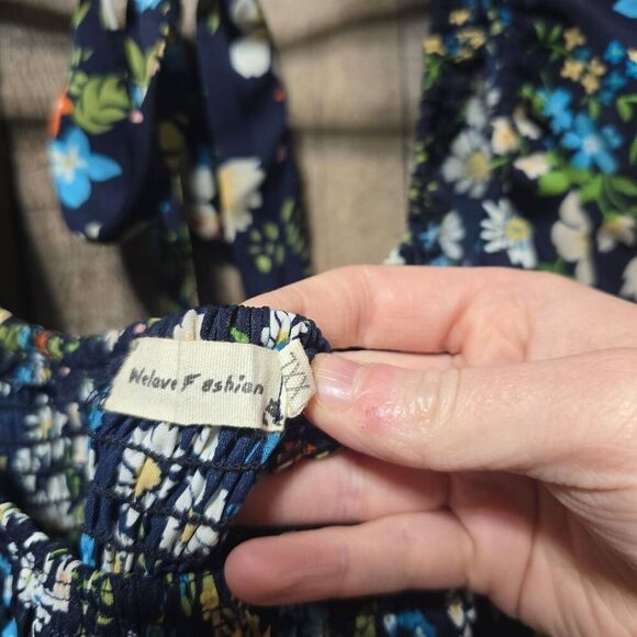 We Love Fashion Navy Floral Plus Size Wide Leg Jumpsuit Jumper - Picture 4 of 4